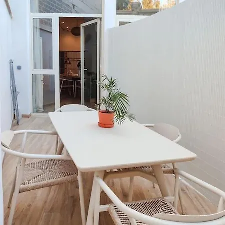 Junto A Ruzafa Apartmán *