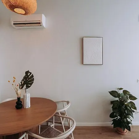 Junto A Ruzafa 아파트 *